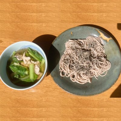 豚と小松菜のさっぱりつけ蕎麦の作り方