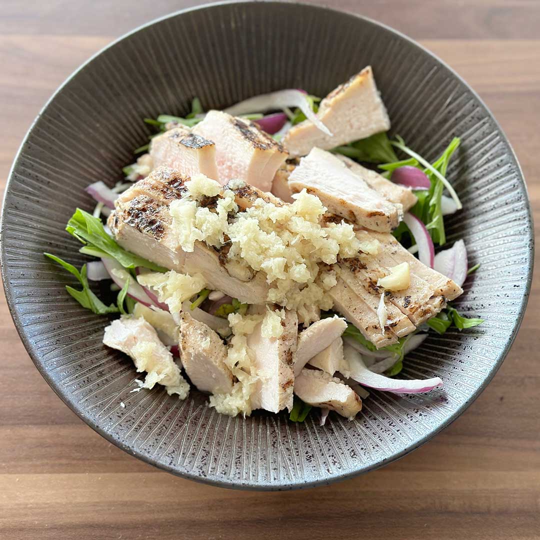 火を使わずに作れる！ しっとりチキンサラダ